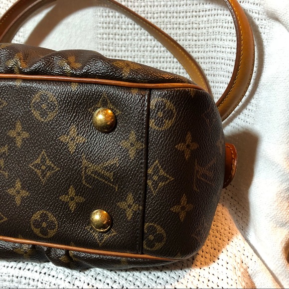 Limited Edition GUC Louis Vuitton Klara Handbag - Picture 6 of 10